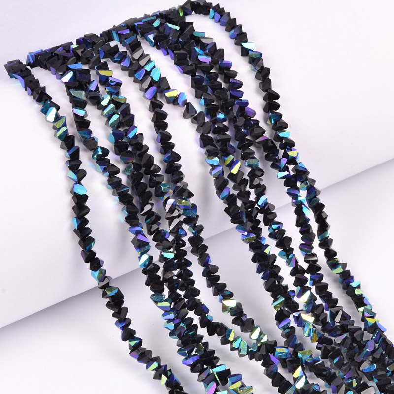 Бусины стеклянные Треугольники, 2,5 мм, Черные АВ (BUS-052158)