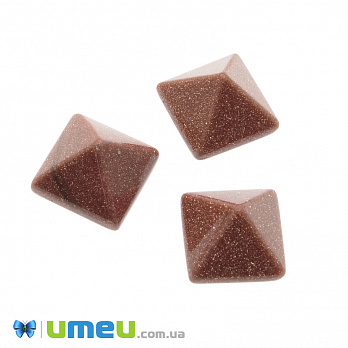 Кабошон нат. камень Авантюрин Золотой песок, Пирамида, 14х14х10 мм (KAB-042754)