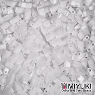 Бісер японський Miyuki HALF TILA №402, 5х2,3 мм, Білий (BIS-053238)